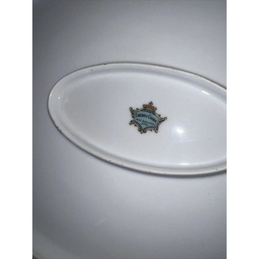 Cherry China (Japan) CHE7, Replacements, Red Border, Floral Sprays, 8 Pieces‎